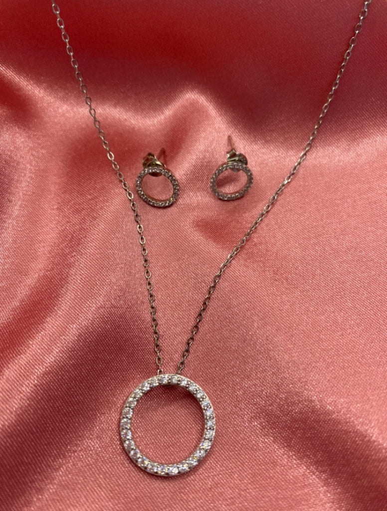 set circular de topacio blanco