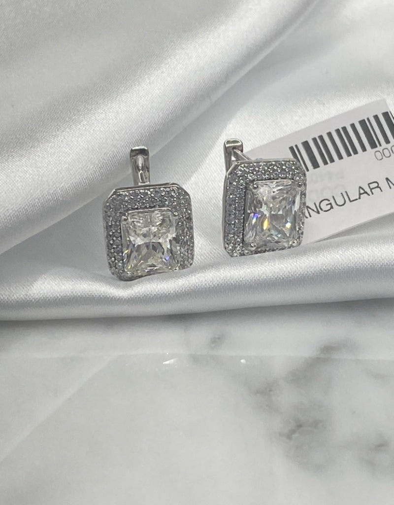 ARETES RECTANGULAR MOISSANITA CON HALO