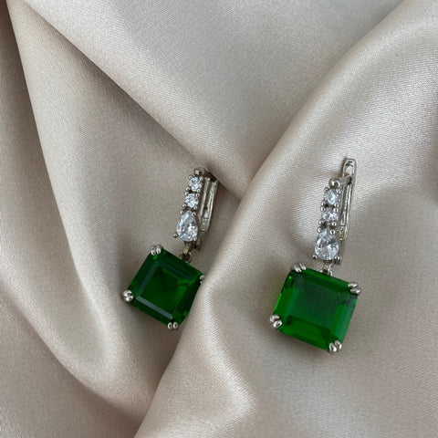 EMERALD EARRING CUADRADO COLGANTE