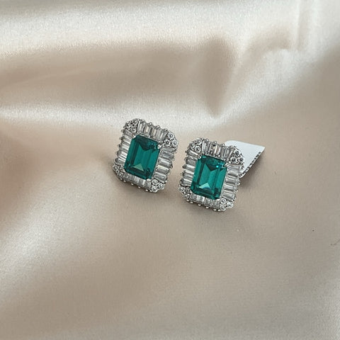 ALEXANDRITE EARRING RECTANGULAR CON HALO BAGUETTE