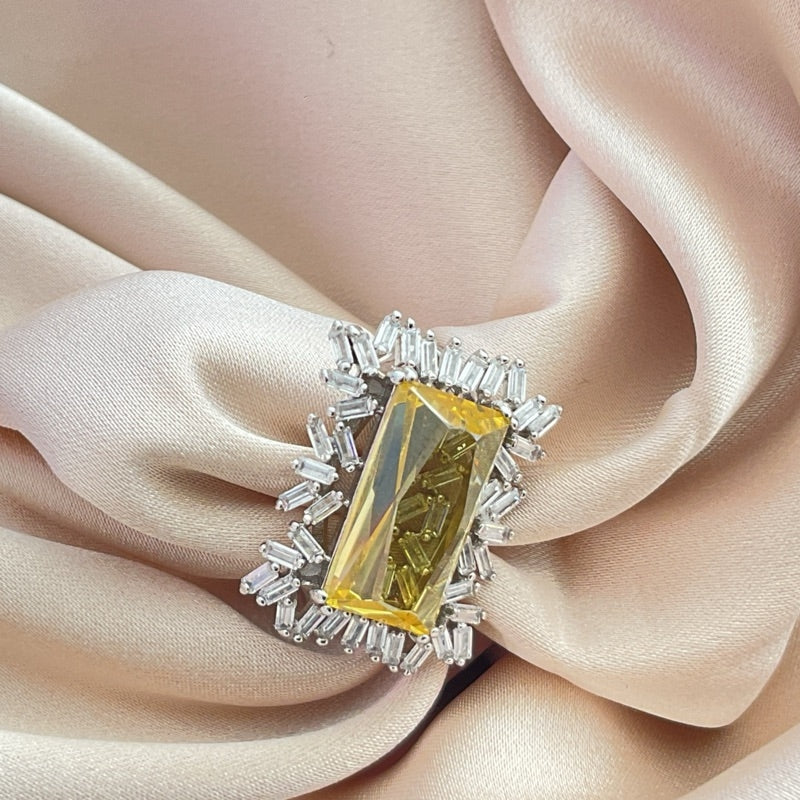 CANARY TOPAZ RING RECTANGULAR MINI CON  HALO #8