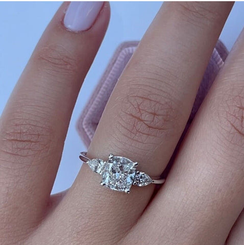 anillo diamante corte cojin