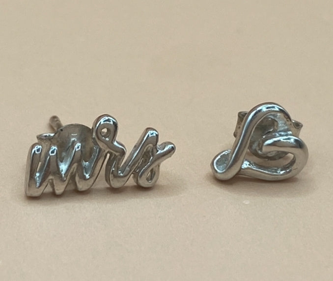 aretes plata mrs love