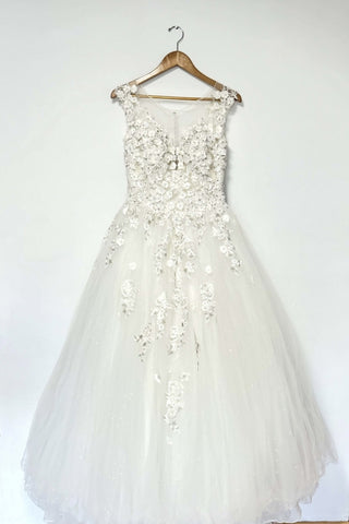 THE WHITE ATELIER FLOWERS