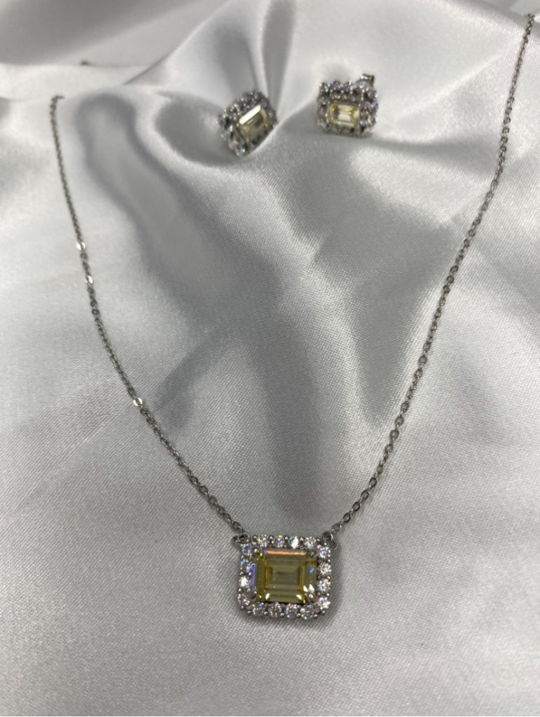 Set rectangular canary topaz