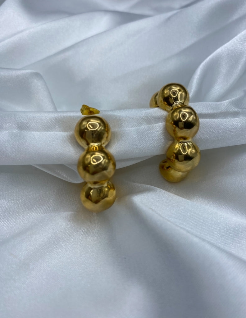 aretes semi arracadas de bolitas