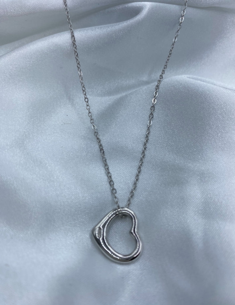 collar corazon con zirconia